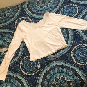 White long sleeve crop top